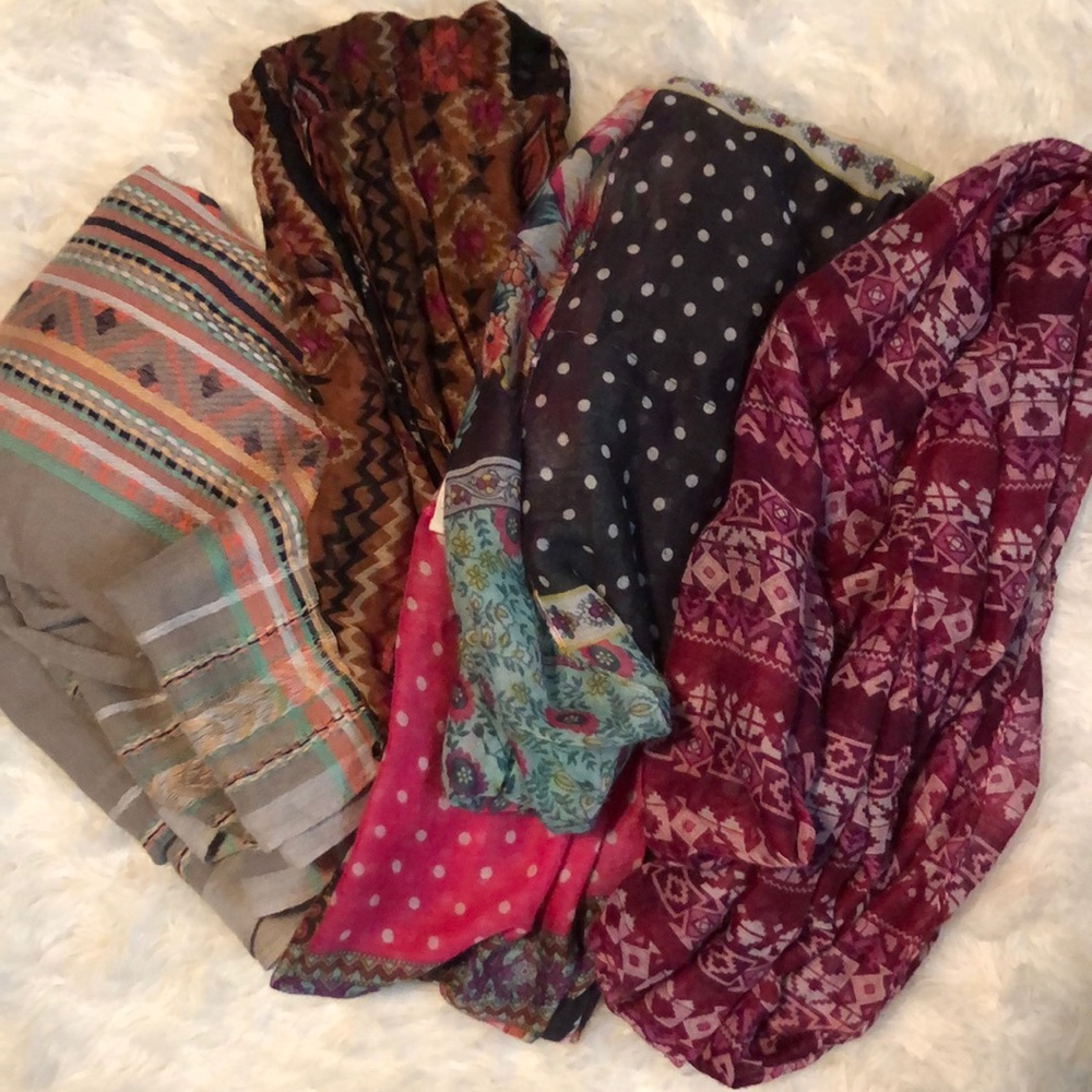 4 practically new scarves!! Selling all together.